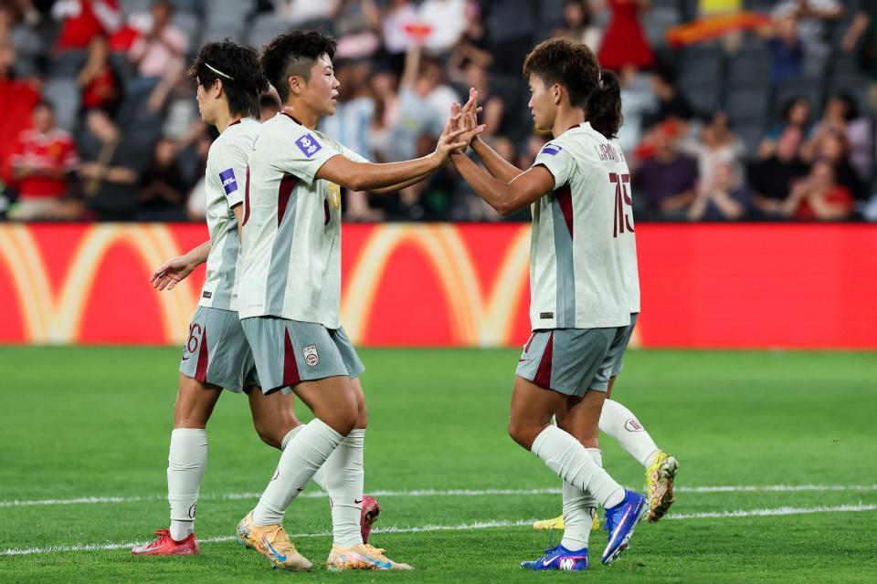 开云体育在线网址-中国女足开门红仍遭集体炮轰：踢得什么玩意！这届打完要出大事